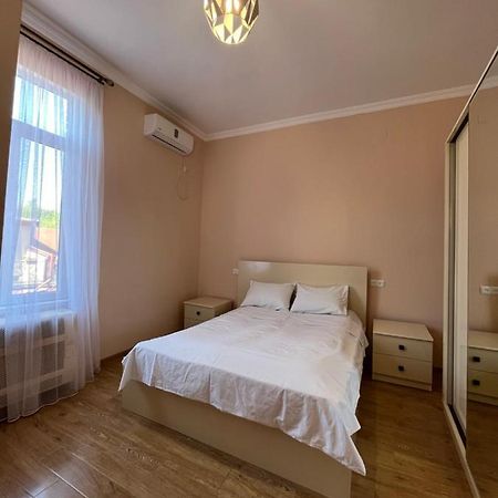 Guest House Mtani Near Colchis Fountain Кутаиси Экстерьер фото